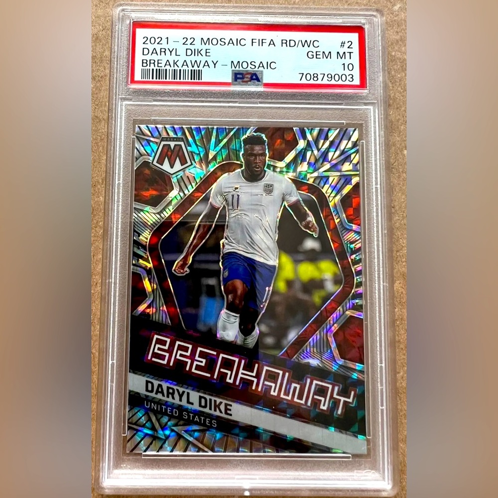 2021-22 Mosaic FIFA World Cup Daryl Dike Silver Breakaway Mosaic PSA 10 GEM MINT